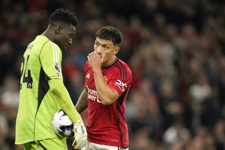 Kabar Baik atau Buruk? MU Batal Beli Kiper Baru karena Andre Onana!