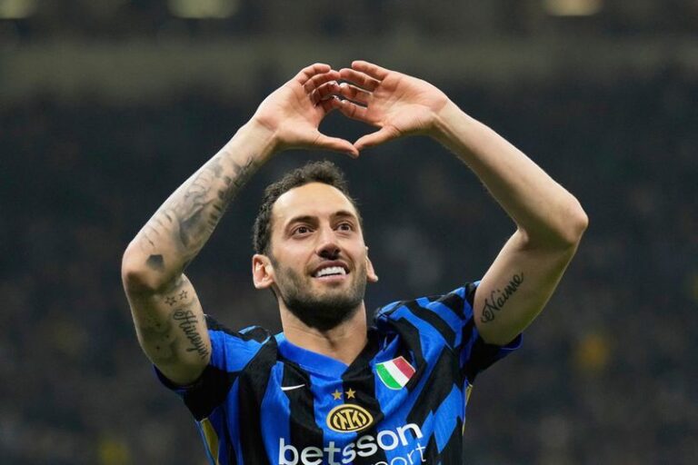 Gercep, MU Langsung Bermanuver untuk Amankan Jasa Hakan Calhanoglu