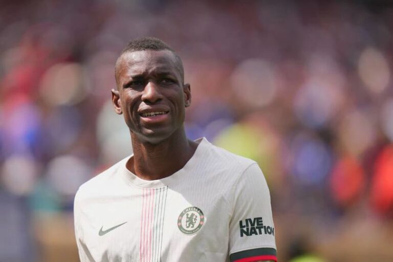 Harga Kemahalan, MU Mundur dari Perburuan Bintang Chelsea Ini
