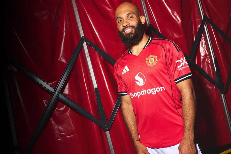 Sujud Syukur Bryan Mbeumo Bisa Gabung Manchester United