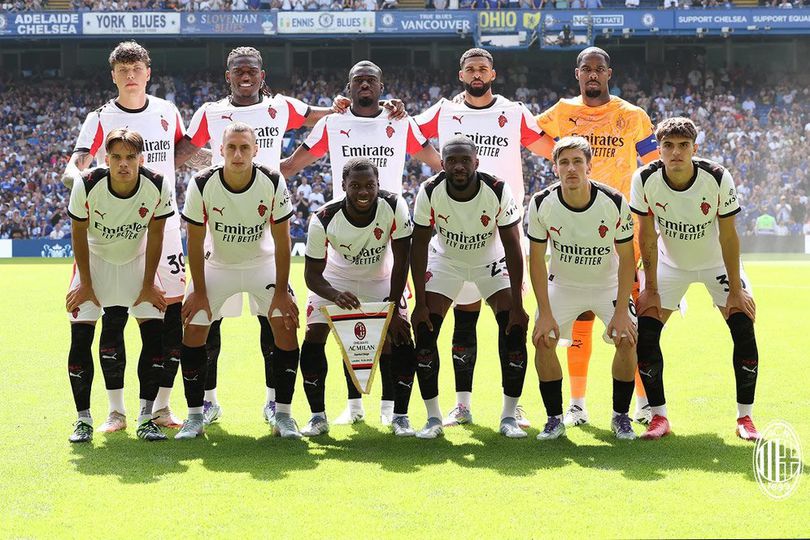 library_upload_21_2025_08_996x664_ac-milan_b25ca9e