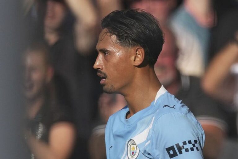 Jalani Debut Sensasional di Laga Wolves vs Man City, Guardiola Kagum Berat pada Gelandang Keturunan Indonesia